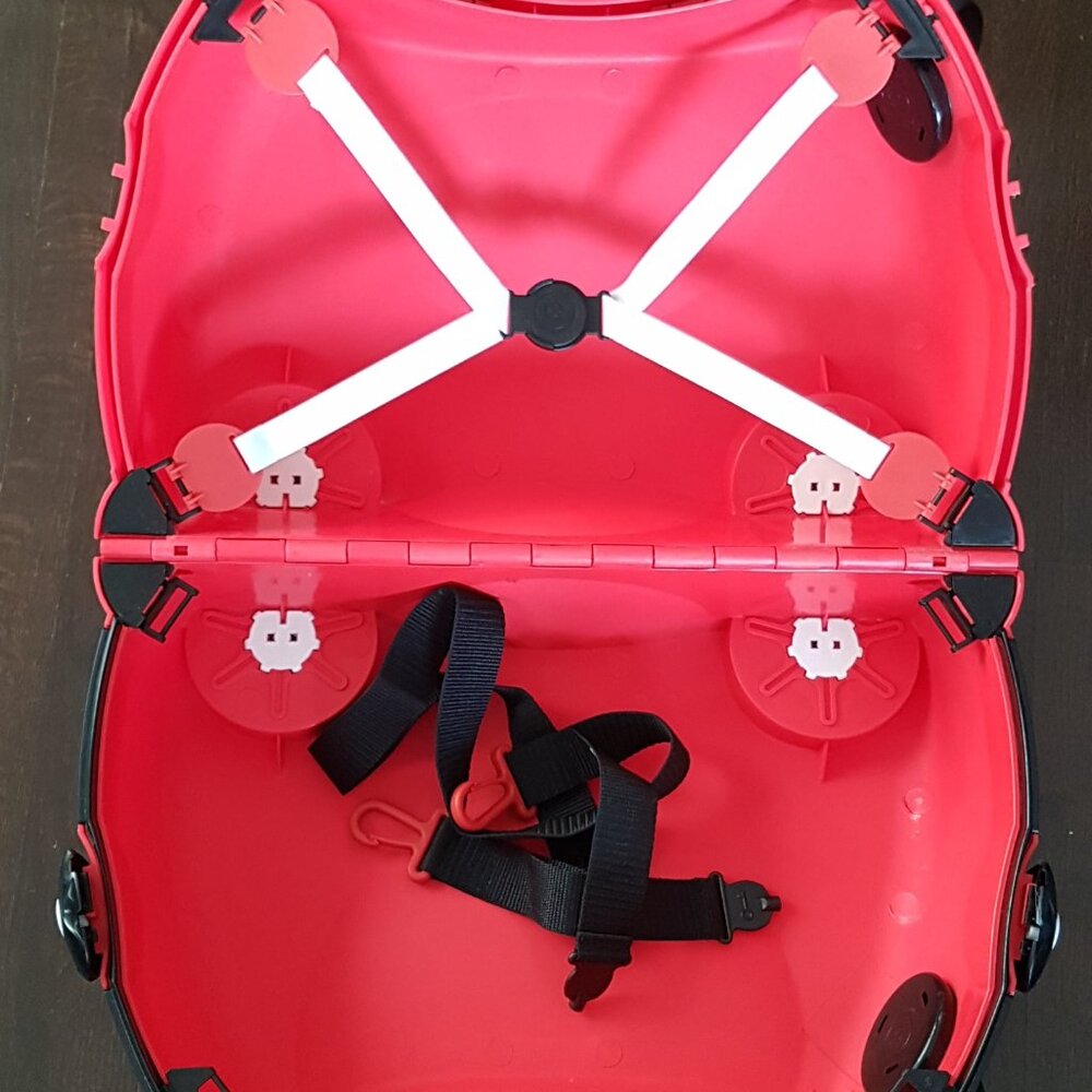 Trunki - Harley the Ladybug Ride-On Suitcase - Picture 3 of 6
